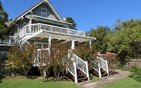 14 Mount Joy